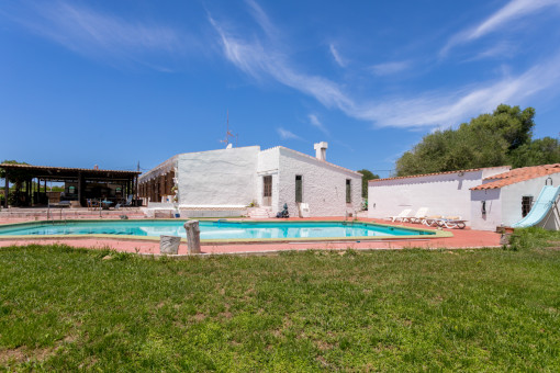 Garden and pool area