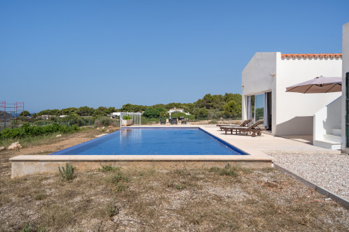 Piscine et jardin